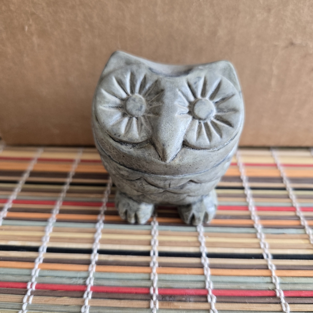Inuite Soapstone Owl Carving